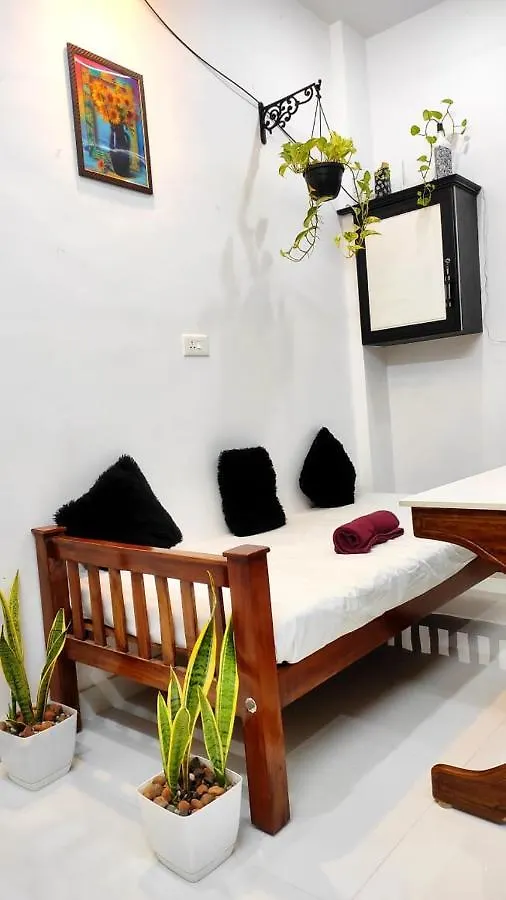 Cliff Heaven Apartment Varkala